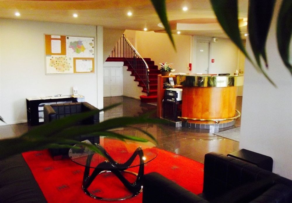 Hotel Robinson Ош Екстер'єр фото