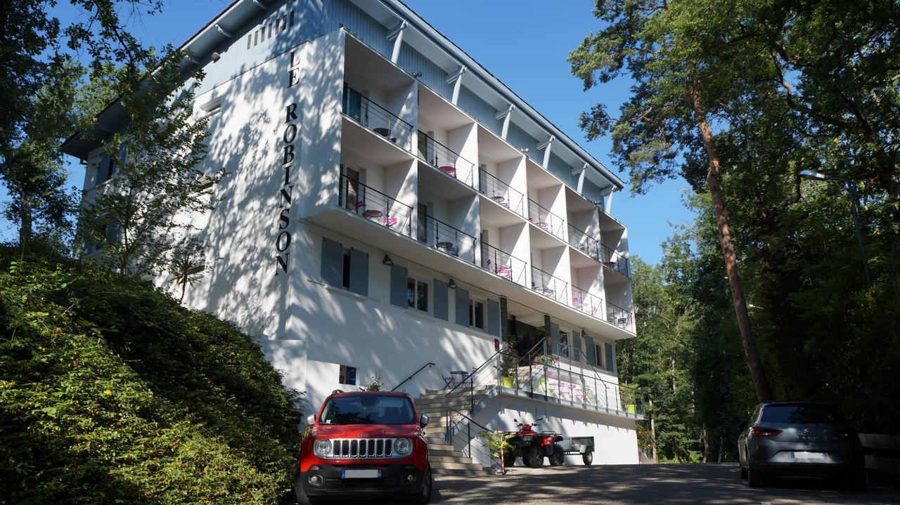 Hotel Robinson Ош Екстер'єр фото